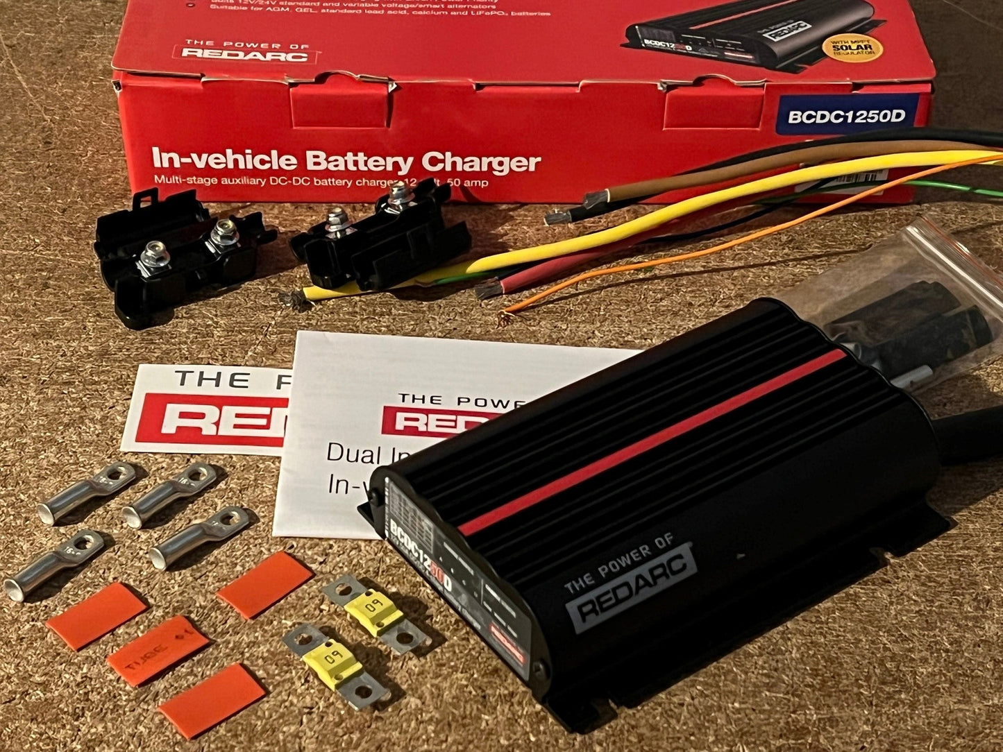 REDARC Battery Charger 12V 50A 3 Stage Auto BCDC1250D + FUSE KIT FK60