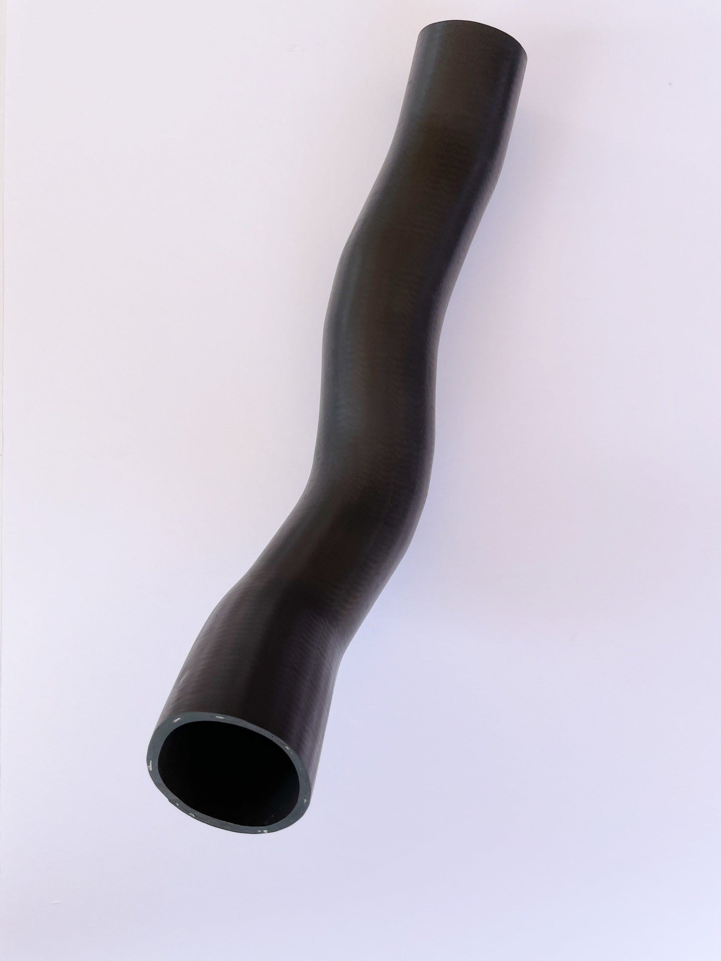 2.5L TURBO DIESEL INTERCOOLER AIR OUTLET HOSE FOR Mitsubishi Pajero 4D56