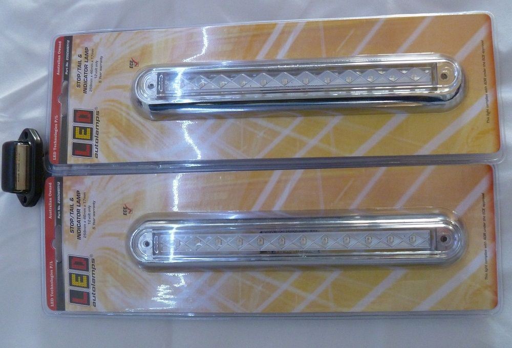 2 x LED Autolamps 235CWSTI12 Stop Tail Indicator 12 Volt + Number Plate Lights