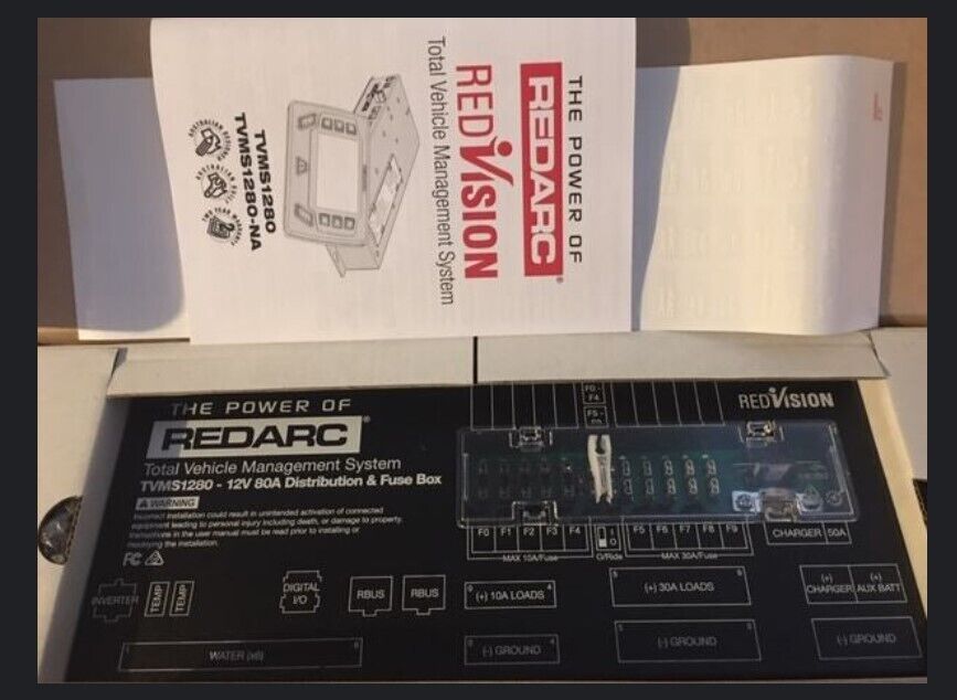 REDARC Redvision MANAGER30 Kit TVMSKIT05 + 2000W INVERTER R-12-2000RS Bundle
