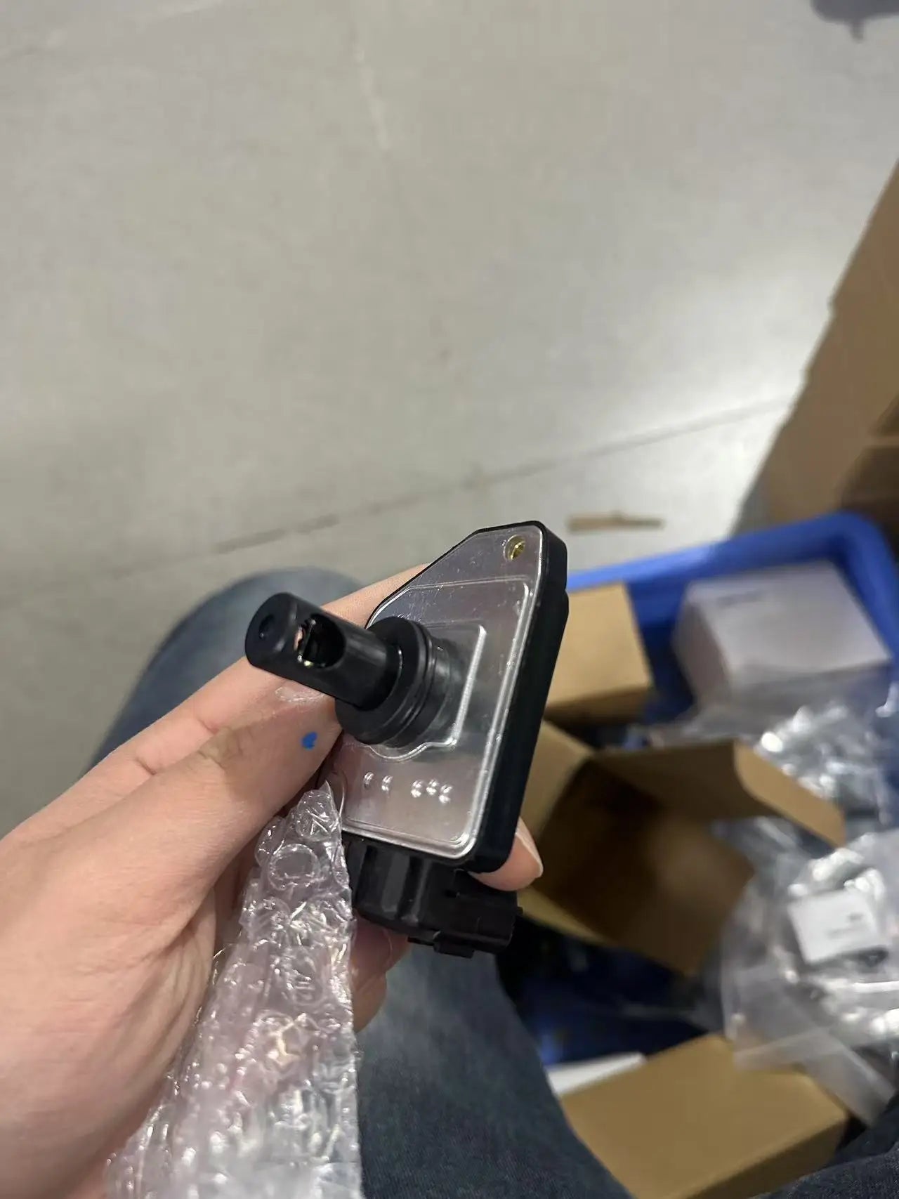 Mass Air Flow Meter Sensor MAF AFH55M-12 AFH55-M12 for Nissan Pickup Frontier Xterra 2.4L