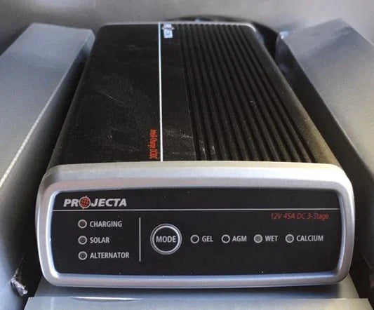 Projecta IDC45 45A 3 Stage Intelli-Charge 9-32V with install wiring kit